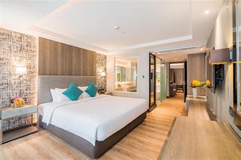 Citrus suites sukhumvit 6 by compass hospitality - Citrus Suites Sukhumvit 6 by Compass Hospitality is located on Sukhumvit Soi 6, minutes away from the Nana ‘Skytrain’ station and at the heart of one of Bangkok’s most vibrant …
